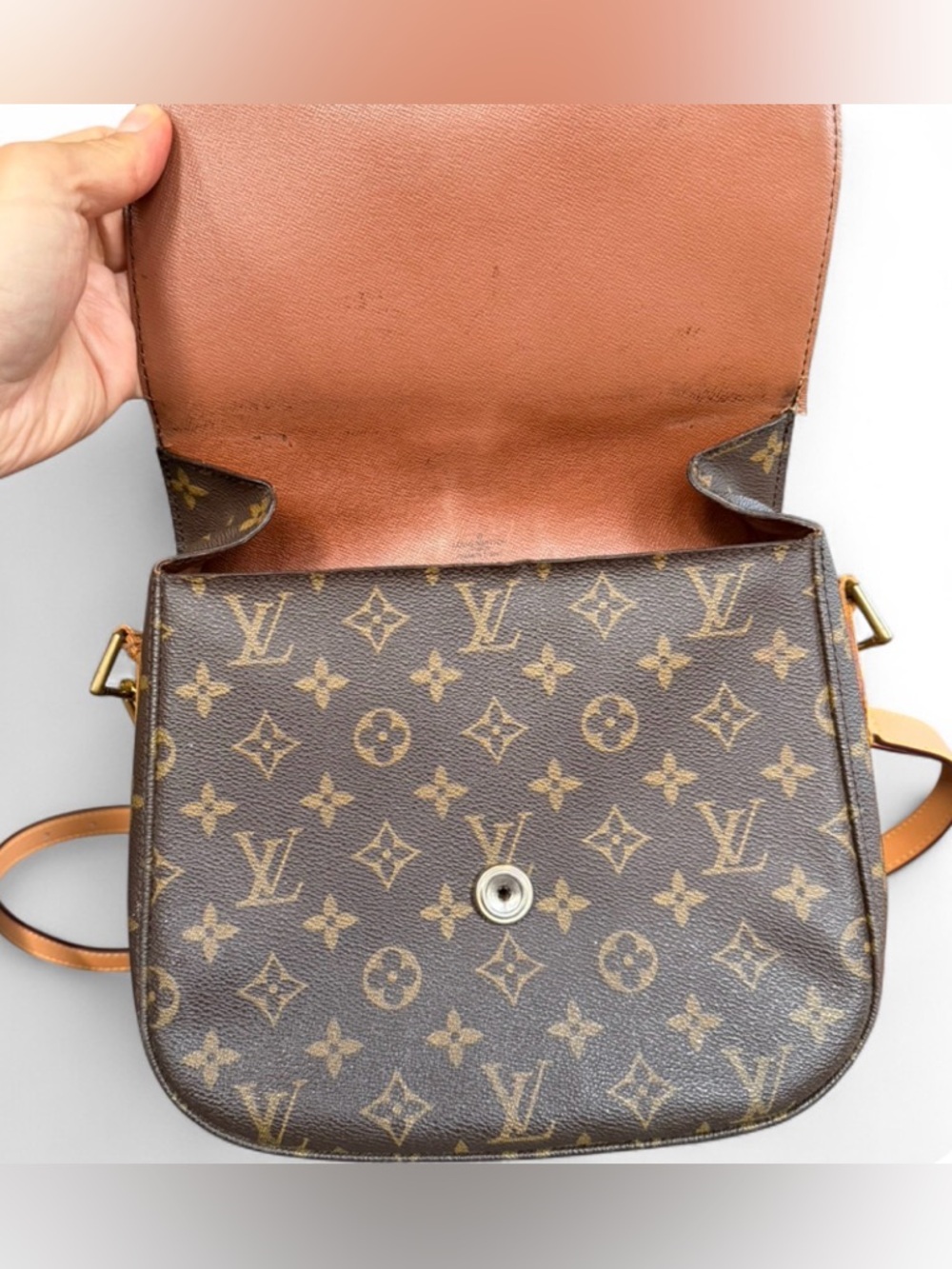 Louis Vuitton Monogram Saint Cloud with COA - Picture 9 of 17